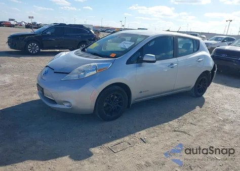 2015 Nissan Leaf S z USA, uszkodzony, nr VIN 1N4AZ0CP2FC324695